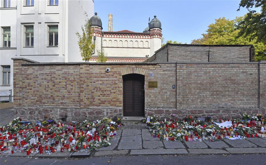 Τρομοκρατική επίθεση σε συναγωγή στο Χάλε της Γερμανίας/(Hendrik Schmidt/dpa via AP)