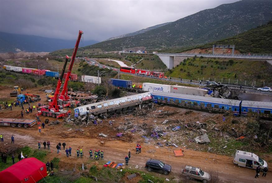 Το σημείο της τραγωδίας στα Τέμπη (MOTIONTEAM/ΒΑΣΙΛΗΣ ΒΕΡΒΕΡΙΔΗΣ)