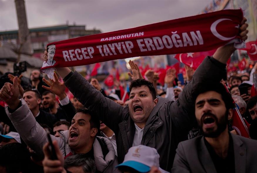 Συγκέντρωση του Ερντογάν στην Τουρκία (AP Photo)
