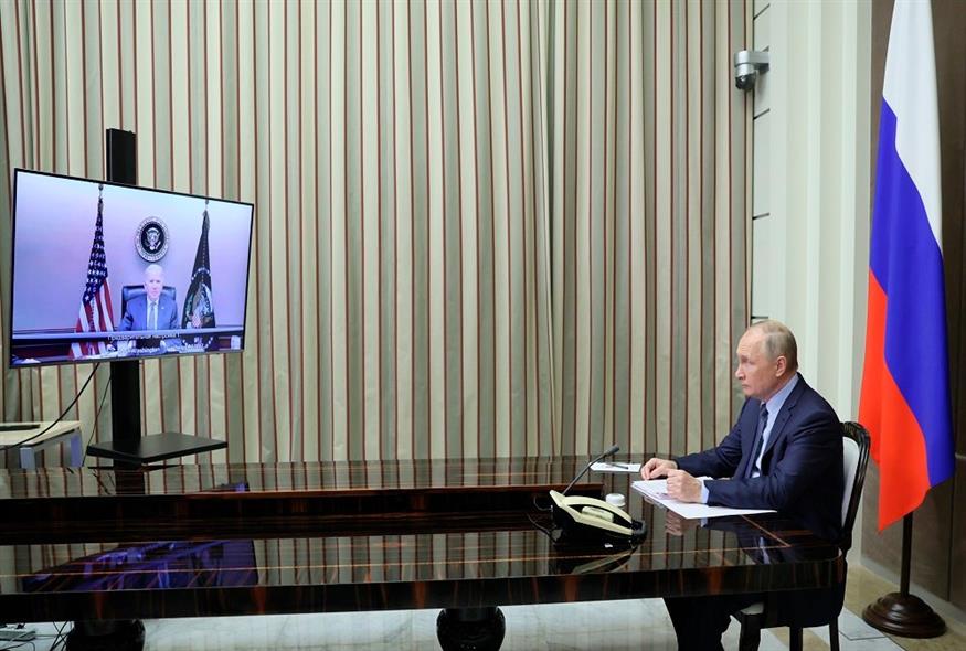 Τηλεδιάσκεψη Βλαντίμιρ Πούτιν - Τζο Μπάιντεν (Copyright: AP)