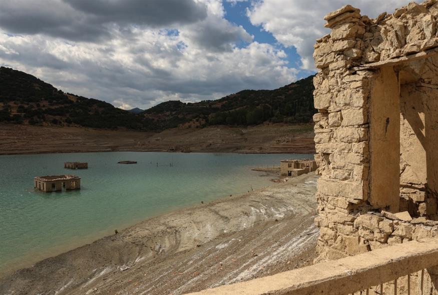 Το βυθισμένο χωριό Κάλλιο (INTIME NEWS/ΓΙΑΝΝΗΣ ΛΙΑΚΟΣ)