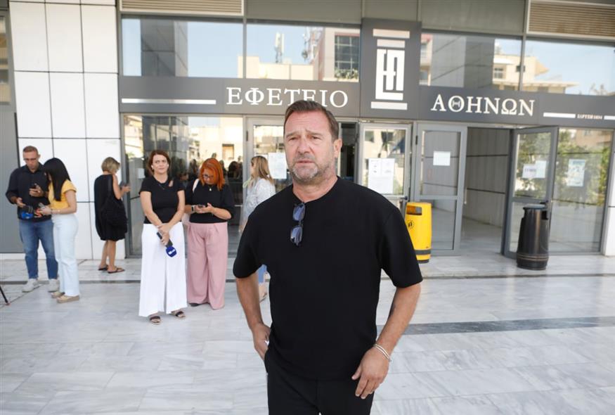 Νίκος Πλακιάς (INTIME NEWS/ΚΑΜΣΗΣ ΔΗΜΟΣΘΕΝΗΣ)