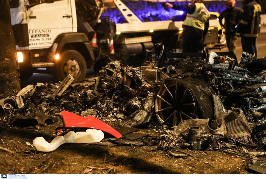 Τροχαίο με Ferrari: Συγκλονιστικές εικόνες από το θανατηφόρο δυστύχημα (gallery)