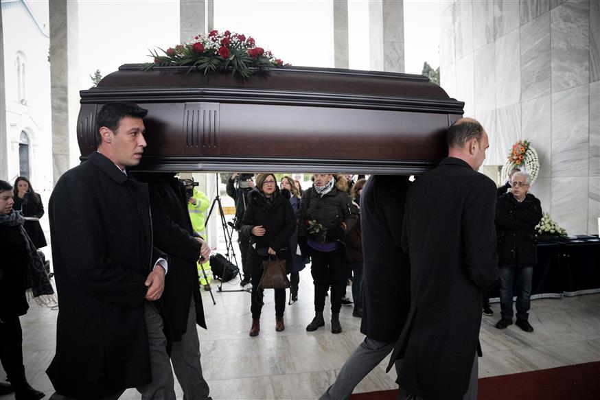 Κηδεία Θάνου Μικρούτσικου (Copyright: Eurokonissi)