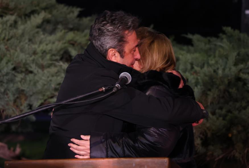 Η μητέρα του μηχανοδηγού Σπύρου Βούλγαρη (INTIME NEWS/ΒΛΑΣΣΟΠΟΥΛΟΥ ΙΣΜΗΝΗ)