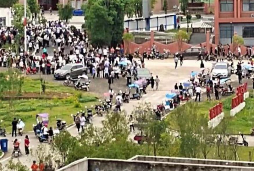 Τρόμος σε δημοτικό σχολείο της Κίνας (X)