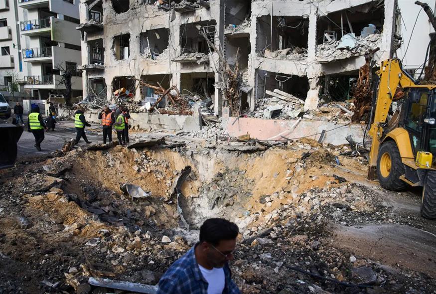 Οι επιθέσεις ΗΠΑ - Ισραήλ και η αντίδραση του Ιράν