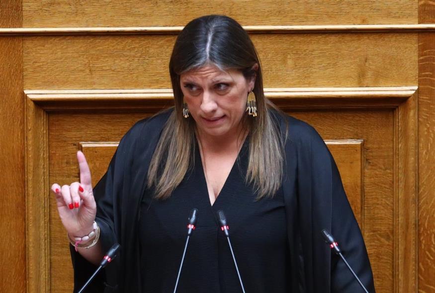 Η Ζωή Κωνσταντοπούλου από το βήμα της Ολομέλειας (ΓΙΑΝΝΗΣ ΠΑΝΑΓΟΠΟΥΛΟΣ/EUROKINISSI)