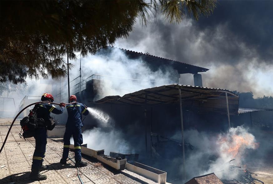 Φωτιά στην Παλαιά Φώκαια