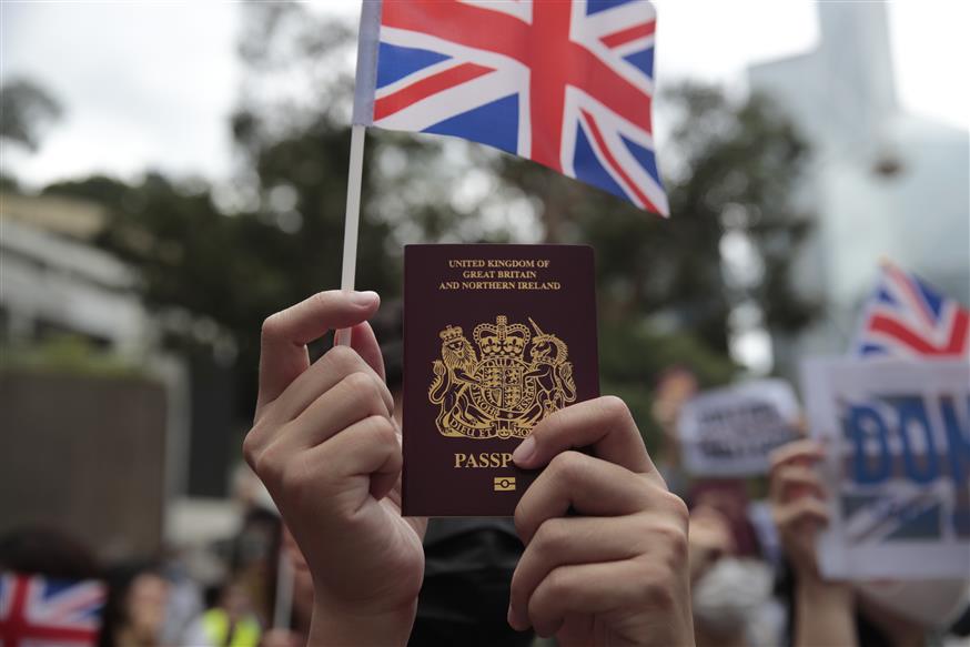 Βρετανοί ζητούν άδεια παραμονής στην Κύπρο/(AP Photo/Jae C. Hong)