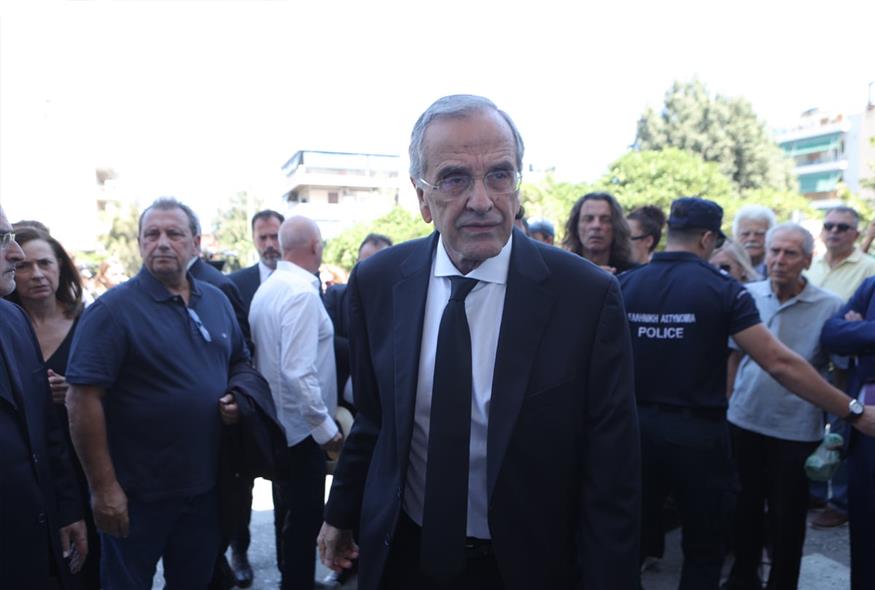 Εξόδιος ακολουθία της Λένας Σαμαρά (gallery)