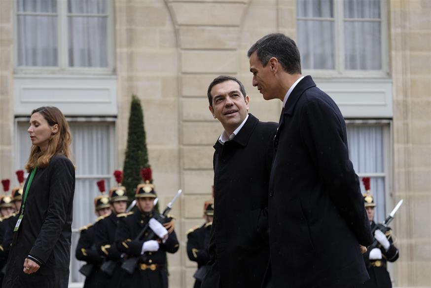 Φωτογραφία του Έλληνα πρωθυπουργού  στις εκδηλώσεις μνήμης στο Παρίσι (Eurokinissi)