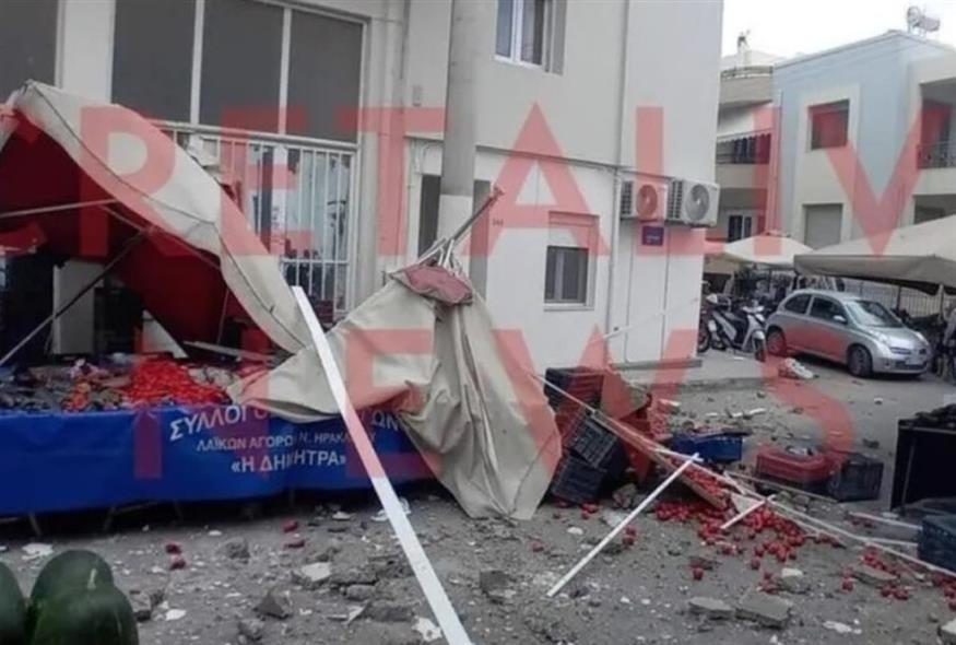 Ηράκλειο: Μπαλκόνι έπεσε σε πάγκο λαϊκής αγοράς / Cretalive