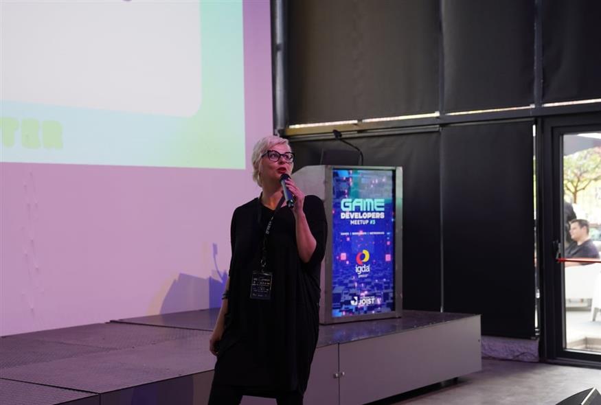 Η Ελίνα Ροϊνιώτη