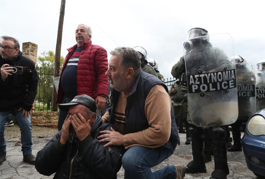 Ξανά χημικά από ΜΑΤ σε αγρότες: Επιχείρησαν να προσεγγίσουν το αεροδρόμιο «Μακεδονία»