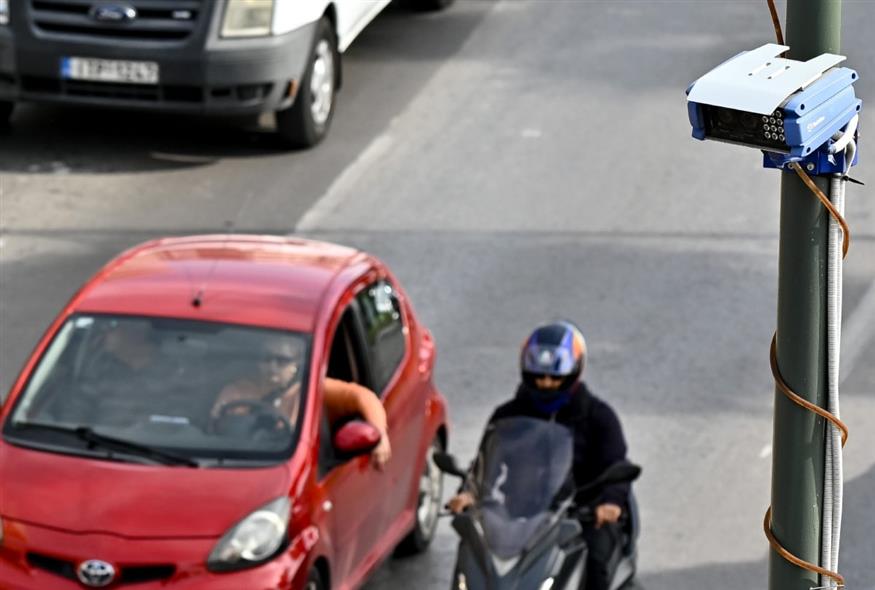 Κάμερα Τροχαίας για παραβάσεις (INTIME NEWS / ΧΑΛΚΙΟΠΟΥΛΟΣ ΝΙΚΟΣ) Κάμερα Τροχαίας για παραβάσεις (INTIME NEWS / ΧΑΛΚΙΟΠΟΥΛΟΣ ΝΙΚΟΣ)