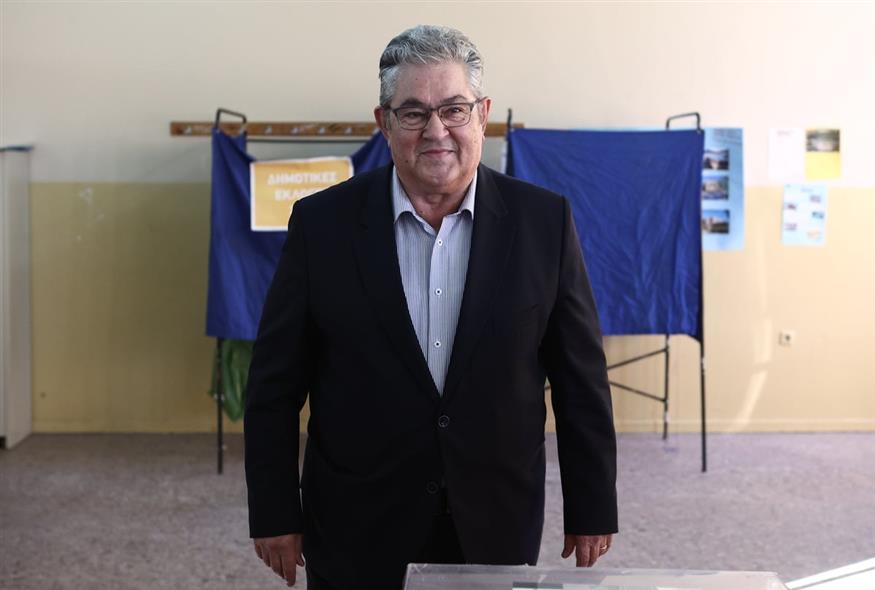 Ψήφισε ο Δημήτρης Κουτσούμπας για τον β' γύρο των αυτοδιοικητικών εκλογών/EUROKINISSI