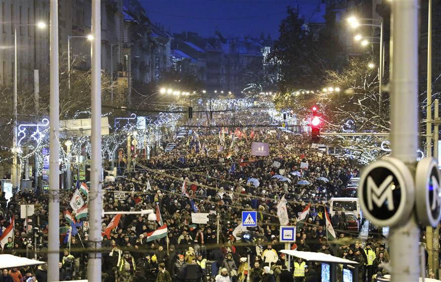 Διαδηλώσεις στην Ουγγαρία/(Balazs Mohai/MTI via AP)