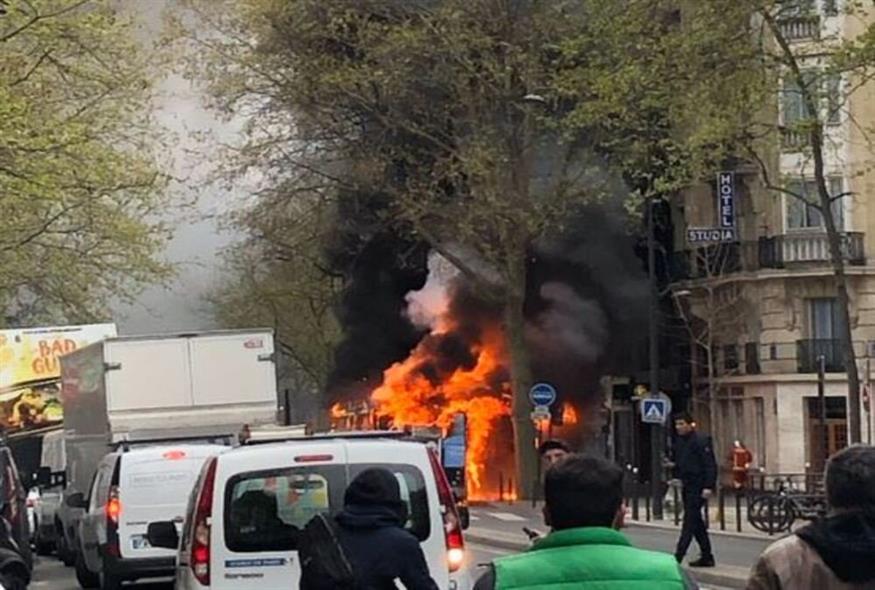 Φωτιά στο Παρίσι/instagram