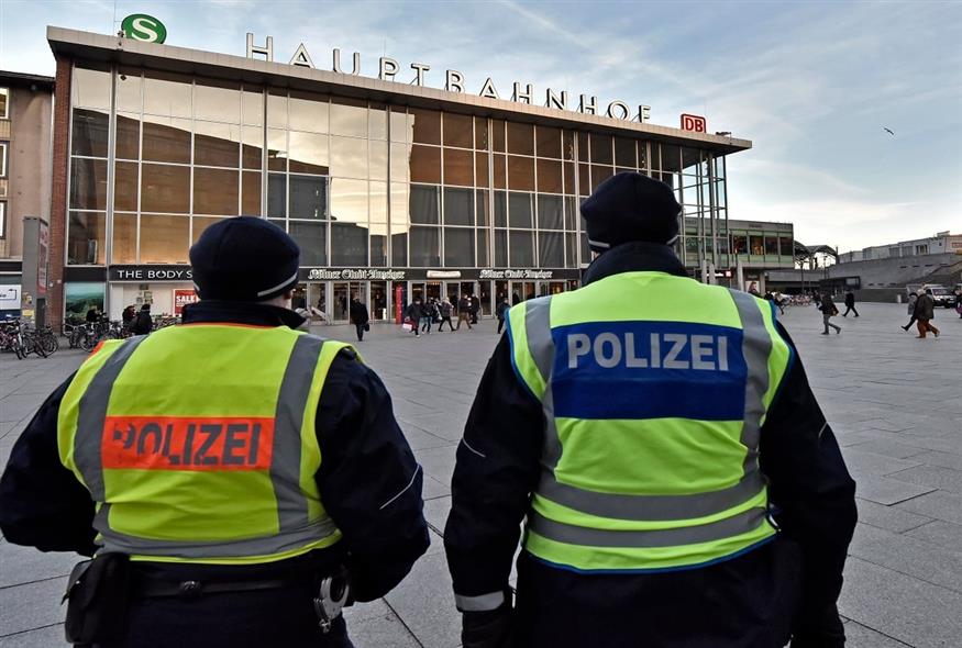 Γερμανική αστυνομία σε σταθμό τρένων στη Γερμανία (AP Photo)