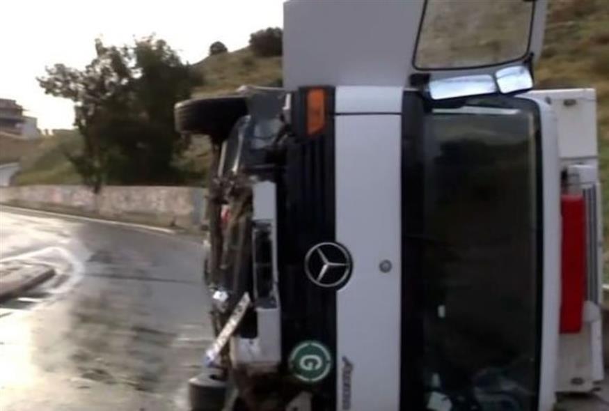 Τροχαίο δυστύχημα στο Πέραμα (Glomex)