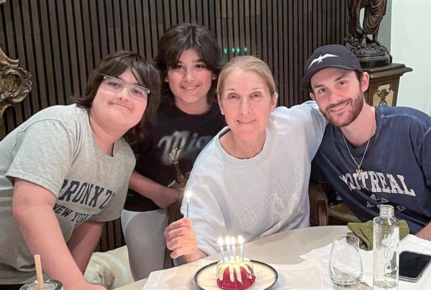 Η Celine Dion με τους τρεις γιους της (Copyright: Instagram)