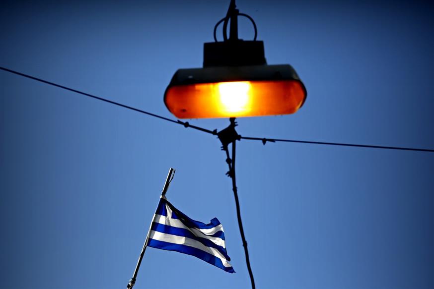 Ελληνική σημαία στην Αθήνα (Eurokinissi Στέλιος Μίσινας)