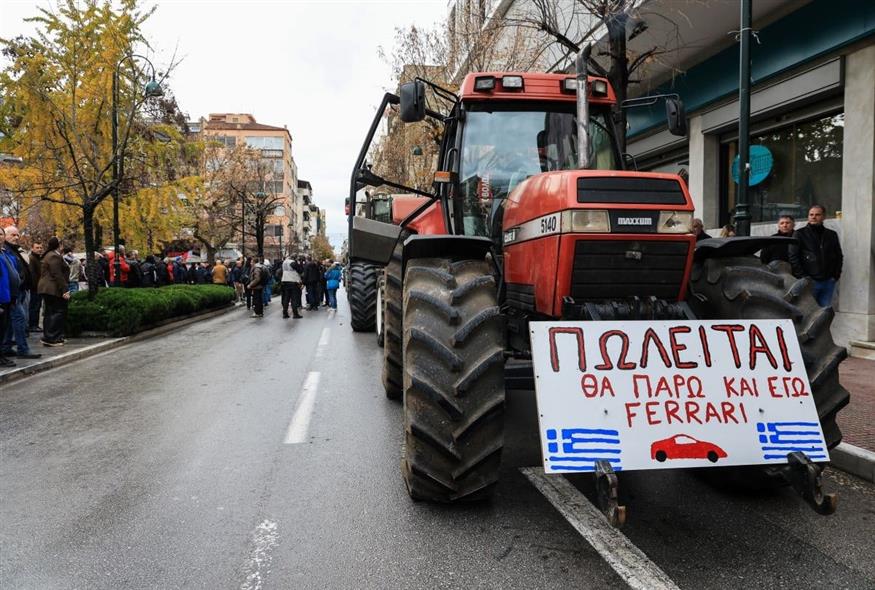 Ανασκόπηση 2025: Πολιτικές αναταράξεις, κοινωνικές κρίσεις και φυσικές προκλήσεις