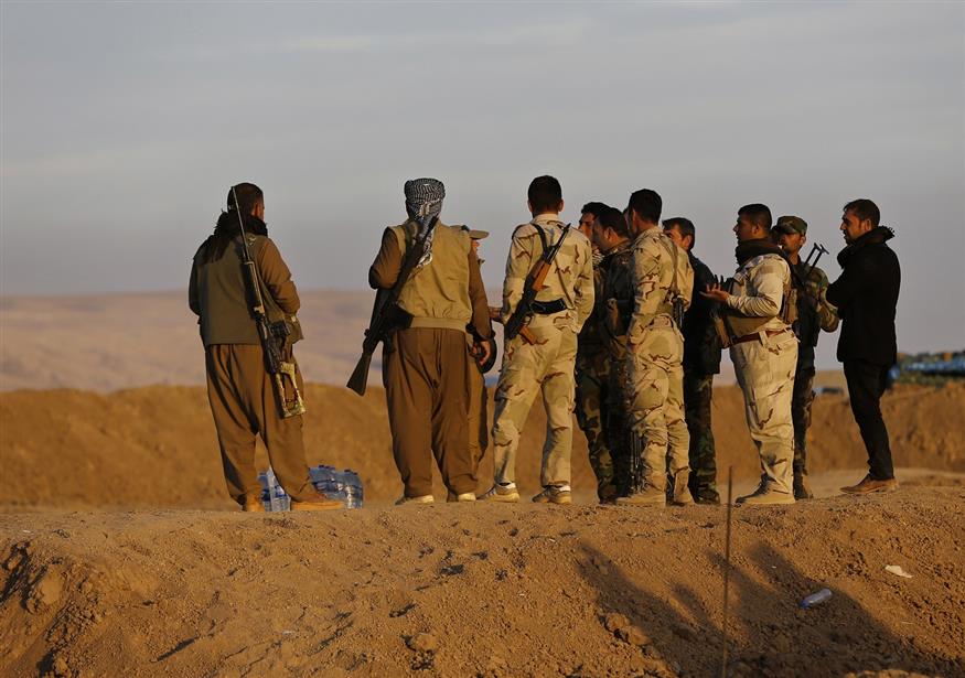 Κούρδοι στρατιώτες (AP Photo/Hussein Malla)