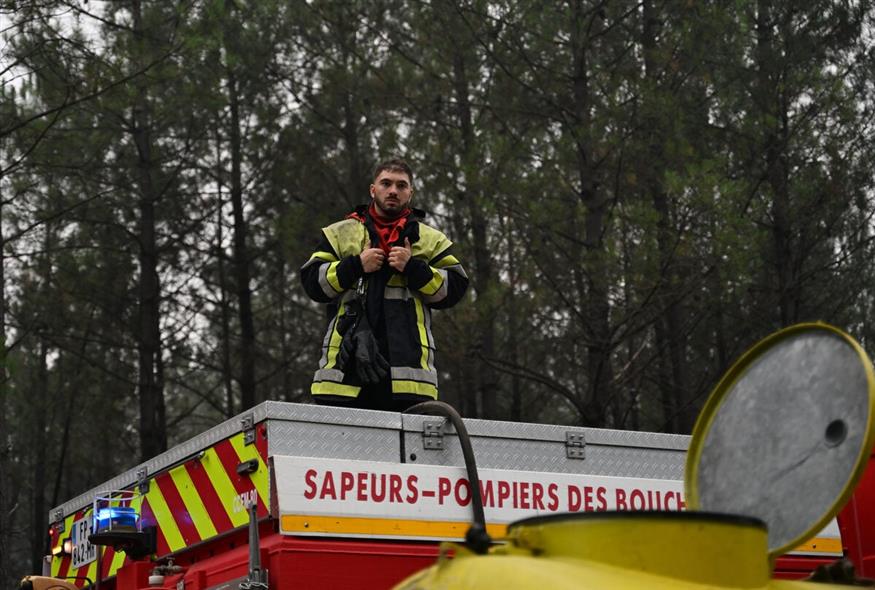 Ανεξέλεγκτες πυρκαγιές: Πάνω από 2,2 εκατ. στρέμματα στάχτη και 250.000 εκτοπισμένοι σε Γαλλία και Ισπανία