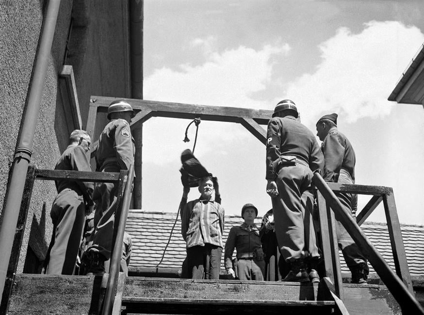 Κάποιοι γλύτωσαν την αγχόνη! /copyright Ap Photos