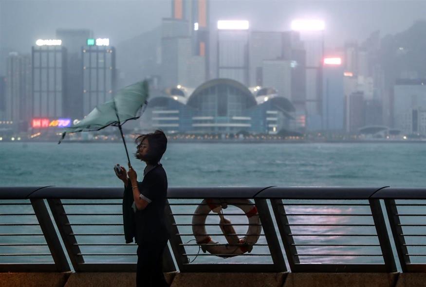 Ξεκινά η επέλαση του «σούπερ τυφώνα» Σάολα στο Χονγκ Κονγκ (Associated Press)