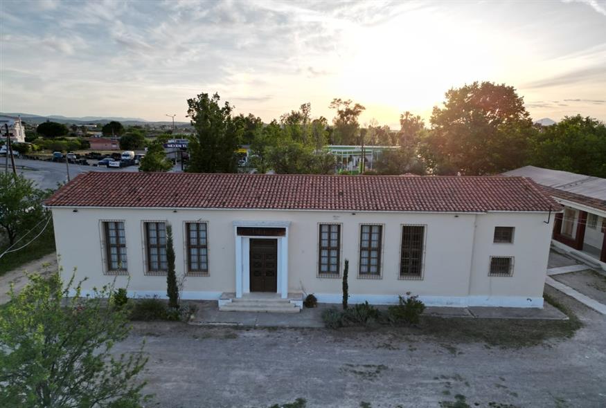 Tα πέντε κτίρια των παλαιών φυλακών έχουν φθορές από το χρόνο / φωτογραφία Κώστας Ασημακόπουλος ethnos.gr