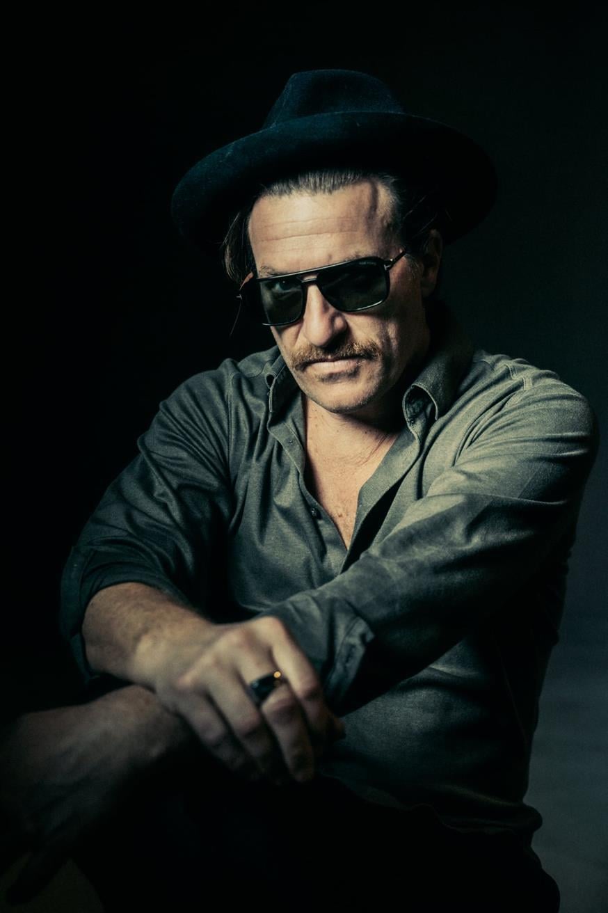 Parov Stelar «Η τεχνητή νοημοσύνη μάς αναγκάζει να αναρωτηθούμε τι σημαίνει πραγματικά δημιουργία» λέει ο Parov Stelar (Copyright: Tanja Schalling)