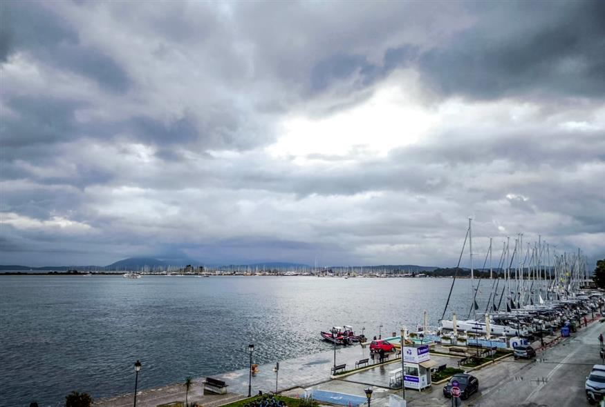 Συννεφιασμένος ο καιρός την Τρίτη (Eurokinissi)