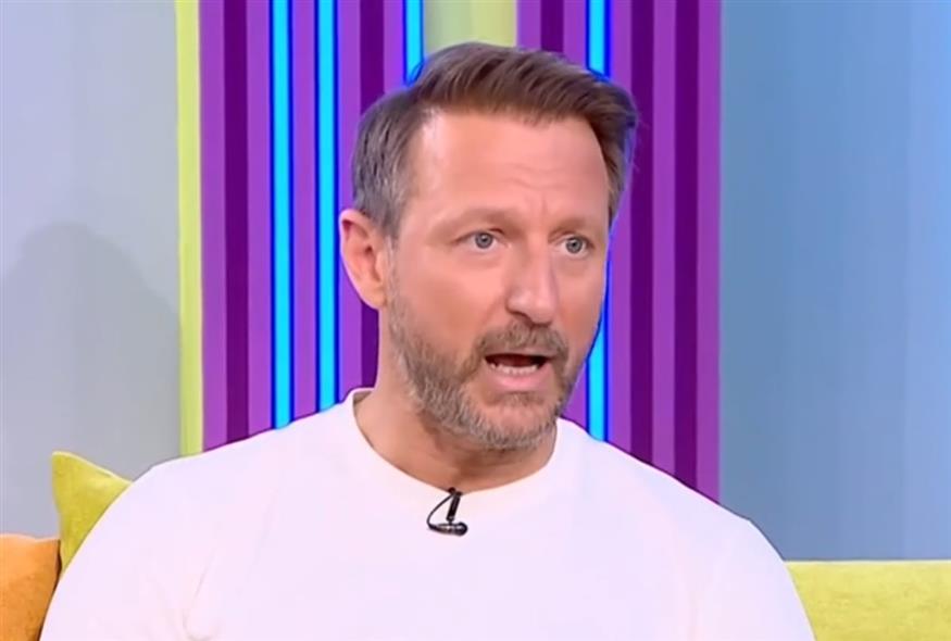 Ο Κώστας Καραφώτης στην εκπομπή «Καλοκαίρι Παρέα»