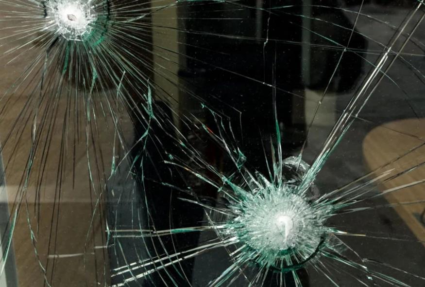 Σπασμένη τζαμαρία/Eurokinissi