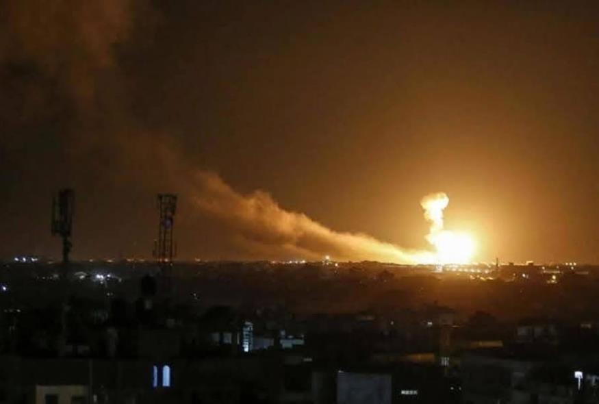 Το Ισραήλ «σφυροκοπά» τη Συρία μετά την εκτόξευση πυραύλων (Χ)