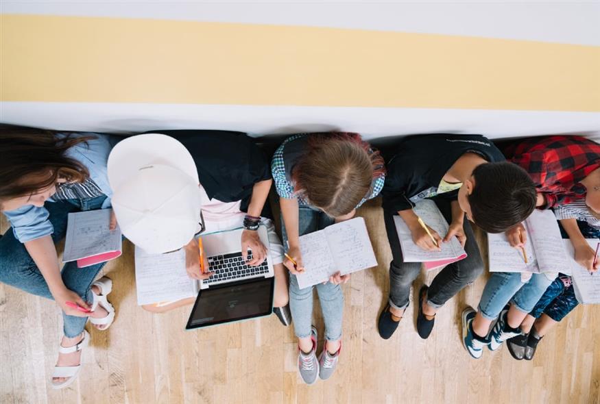 Φοιτητές (Freepik)