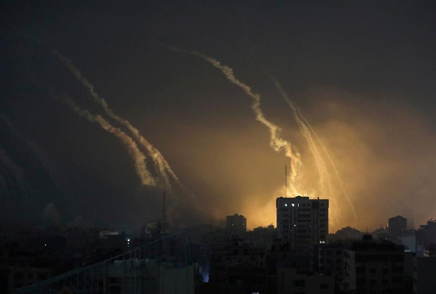 Βομβαρδισμοί στη Γάζα (AP Photo/Abed Khaled)
