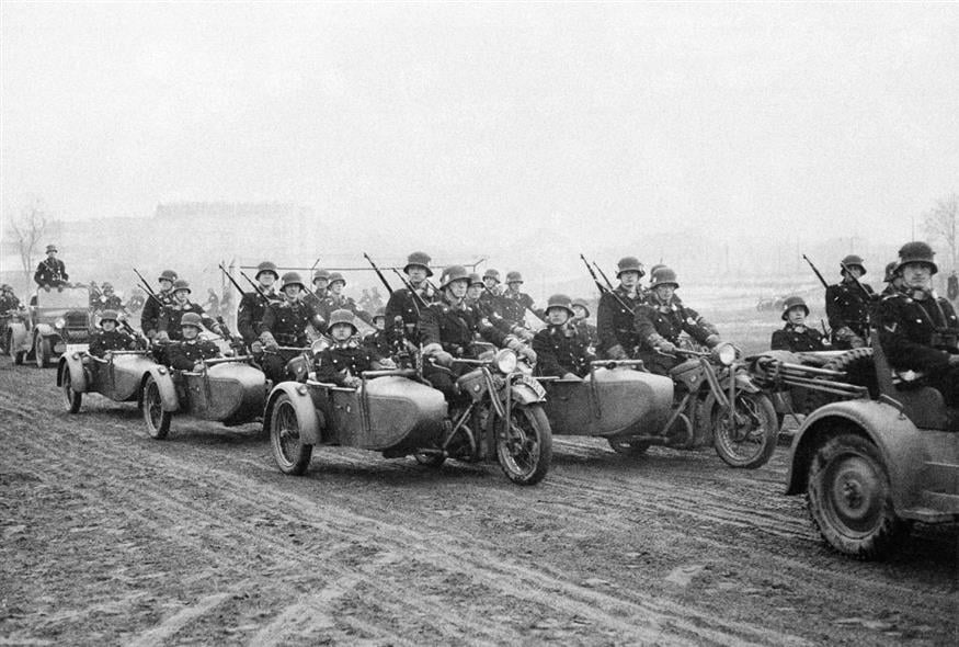 Ο Ναζιστικός Στρατός το 1936 (AP Photo) Ο Ναζιστικός Στρατός το 1936 (AP Photo)