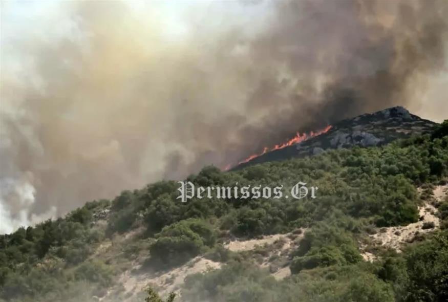 Φωτιά στη Θήβα Φωτιά στη Θήβα