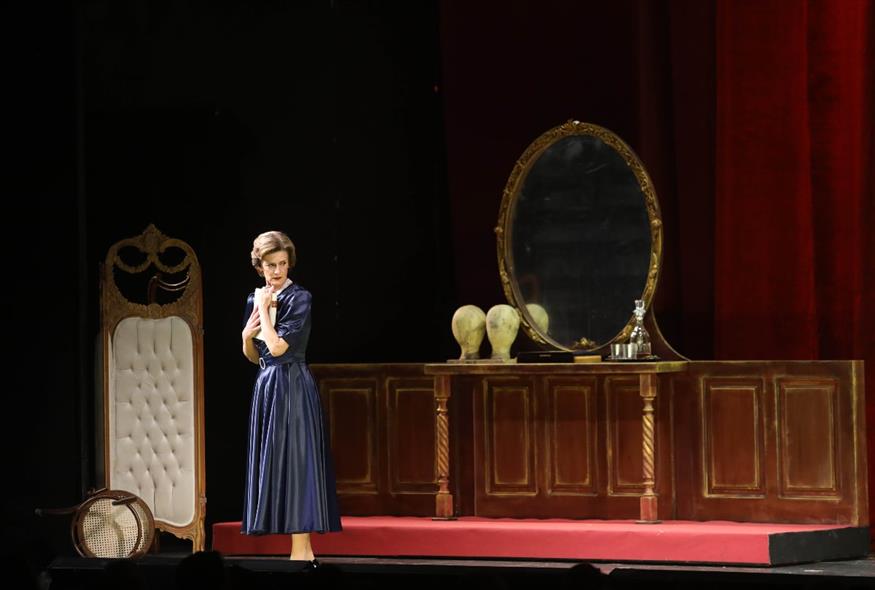 Η Άννα Μάσχα είναι ιδανική ως η ώριμη Άννα, η γυναίκα που κουβαλά μέσα της ολόκληρη την Αλεξάνδρεια (Copyright: NDP)