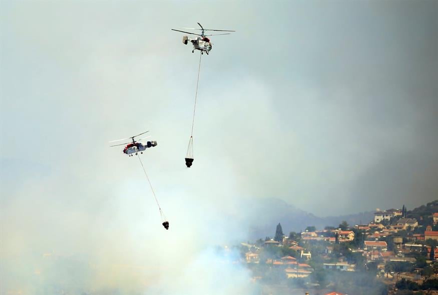 Εκτός ελέγχου η φωτιά στην Κύπρο - Τρομακτικό το μέγεθος της καταστροφής από τη φωτιά στη Λεμεσό Εκτός ελέγχου η φωτιά στην Κύπρο - Τρομακτικό το μέγεθος της καταστροφής από τη φωτιά στη Λεμεσό