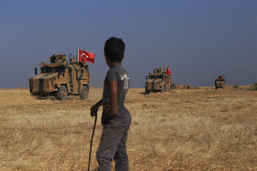 Ο τουρκικός στρατός αναπτύσσεται στη Βόρεια Συρία (ap)