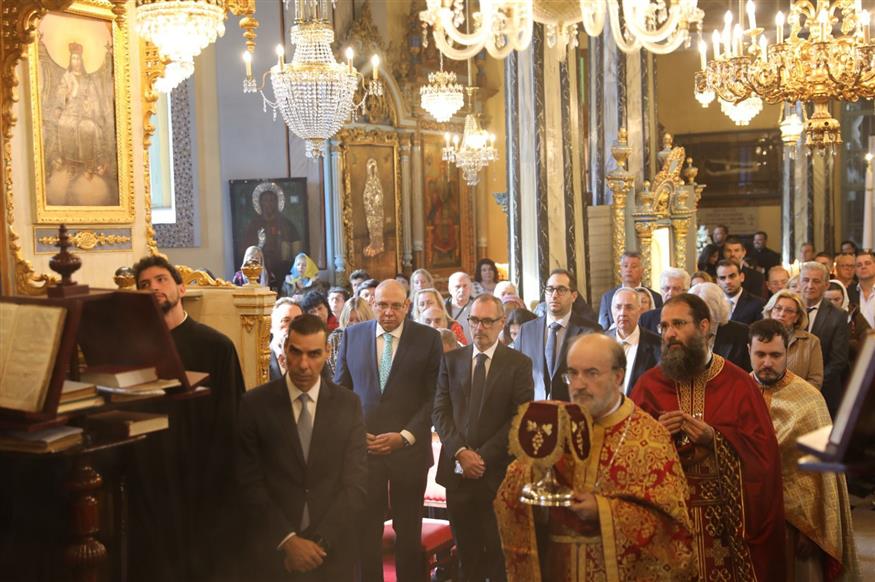 Πλήθος πολιτικών και πιστών από την Ελλάδα τίμησαν με την παρουσία τους την 30ή επέτειο της χειροτονίας του Μητροπολίτη Δέρκων