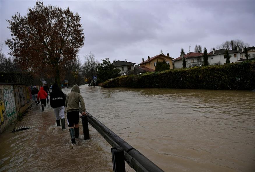 Σφοδρές βροχοπτώσεις και πλημμύρες στην Ισπανία (AP) Σφοδρές βροχοπτώσεις και πλημμύρες στην Ισπανία (AP)