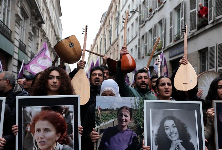 Διαμαρτυρία στο Παρίσι για τους δολοφονημένους Κούρδους (AP)