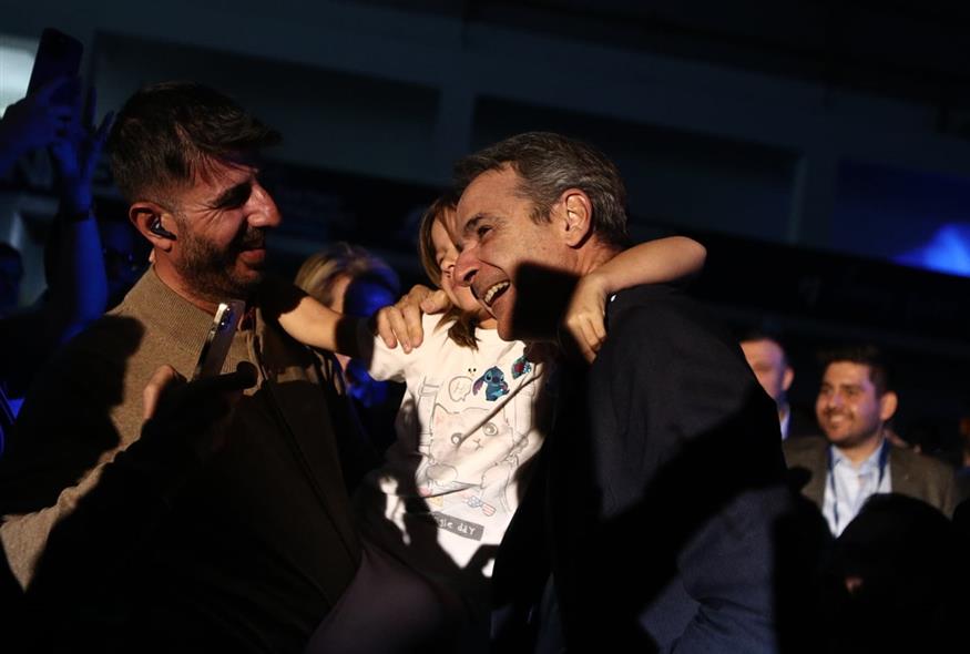 Μητσοτάκης στο συνέδριο της ΟΝΝΕΔ Μητσοτάκης στο συνέδριο της ΟΝΝΕΔ