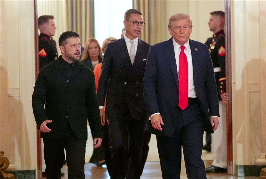Βολοντίμιρ Ζελένσκι και Ντόναλντ Τραμπ (AP)